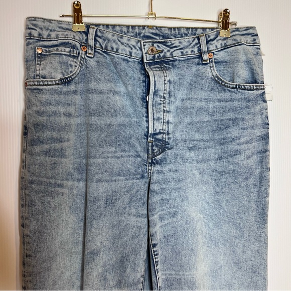 H&M Vintage Straight Ultra High Waist Split Hem Jeans. Size 16 - Picture 4 of 10